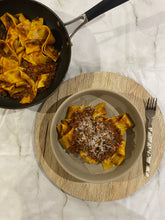 Load image into Gallery viewer, Tagliatelle &amp; Tomato Basil Sauce
